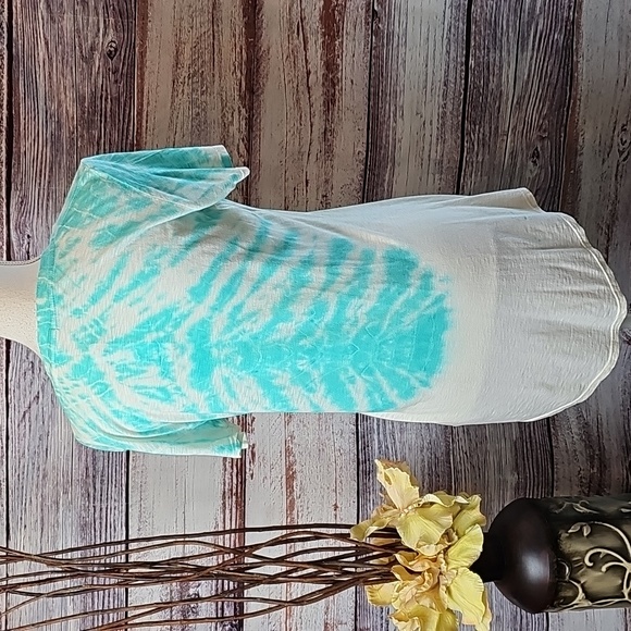 NWT LAmade TEAL TIE DYE V NECK CAP SLEEVED PULLOVER TEE - Picture 5 of 13